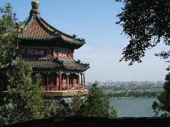 Cloud Dispelling Hall at the summit of Longevity Hill.