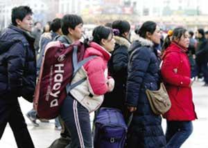 Traffic&nbsp;across&nbsp;China&nbsp;is&nbsp;expected&nbsp;to&nbsp;reach&nbsp;a&nbsp;peak&nbsp;as&nbsp;tens&nbsp;of&nbsp;millions&nbsp;of&nbsp;people&nbsp;return&nbsp;to&nbsp;school&nbsp;and&nbsp;work.(File&nbsp;photo)
