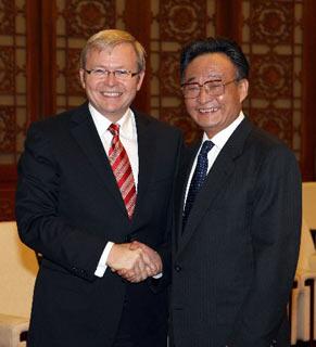 Wu&nbsp;Bangguo&nbsp;said&nbsp;China&nbsp;attaches&nbsp;great&nbsp;importance&nbsp;to&nbsp;Sino-Australian&nbsp;relations,&nbsp;and&nbsp;expressed&nbsp;hope&nbsp;for&nbsp;further&nbsp;dialogue&nbsp;and&nbsp;exchanges&nbsp;with&nbsp;Australia.