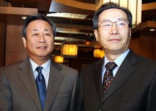 Wu&nbsp;Dawei&nbsp;(R),&nbsp;China's&nbsp;top&nbsp;negotiator&nbsp;on&nbsp;Korean&nbsp;Peninsular&nbsp;nuclear&nbsp;issue,&nbsp;meets&nbsp;with&nbsp;his&nbsp;South&nbsp;Korean&nbsp;counterpart&nbsp;Kim&nbsp;Sook&nbsp;in&nbsp;Beijing,&nbsp;capital&nbsp;of&nbsp;China,&nbsp;July&nbsp;9,&nbsp;2008.&nbsp;The&nbsp;heads&nbsp;meeting&nbsp;of&nbsp;a&nbsp;new&nbsp;round&nbsp;of&nbsp;six-party&nbsp;talks&nbsp;on&nbsp;Korean&nbsp;Peninsular&nbsp;nuclear&nbsp;issue&nbsp;will&nbsp;be&nbsp;held&nbsp;here&nbsp;on&nbsp;July&nbsp;10.&nbsp;(Xinhua&nbsp;Photo)