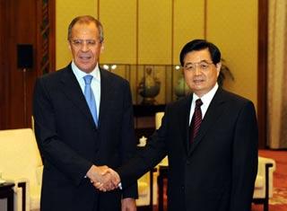 Chinese&nbsp;President&nbsp;Hu&nbsp;Jintao&nbsp;(R)&nbsp;meets&nbsp;with&nbsp;visiting&nbsp;Russian&nbsp;Minister&nbsp;of&nbsp;Foreign&nbsp;Affairs&nbsp;Sergei&nbsp;Lavrov&nbsp;at&nbsp;the&nbsp;Great&nbsp;Hall&nbsp;of&nbsp;the&nbsp;People&nbsp;in&nbsp;Beijing,&nbsp;China,&nbsp;July&nbsp;21,&nbsp;2008.&nbsp;Hu&nbsp;said&nbsp;on&nbsp;Monday&nbsp;that&nbsp;the&nbsp;relationship&nbsp;with&nbsp;Russia&nbsp;has&nbsp;been&nbsp;China's&nbsp;diplomatic&nbsp;priority.&nbsp;(Xinhua&nbsp;Photo)