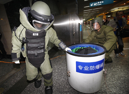 Firefighting exercise in Shanghai subway