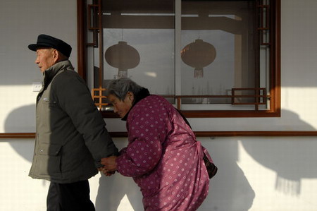 China&nbsp;faces&nbsp;an&nbsp;aging society