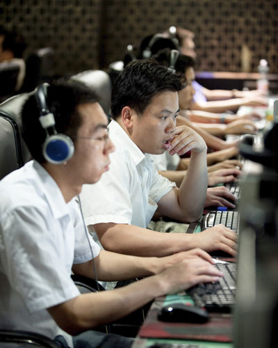 Cyber cafe business suffers slowdown